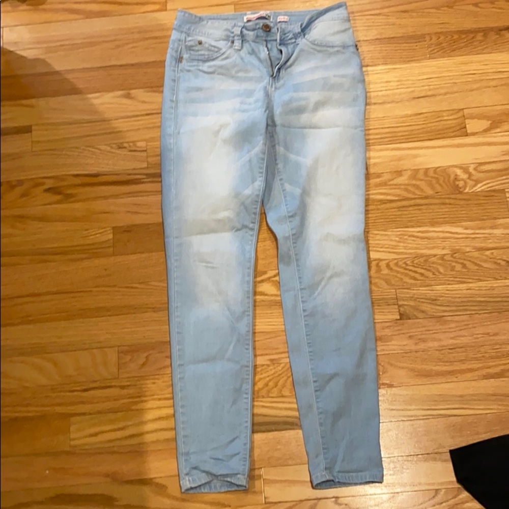 Light jeans